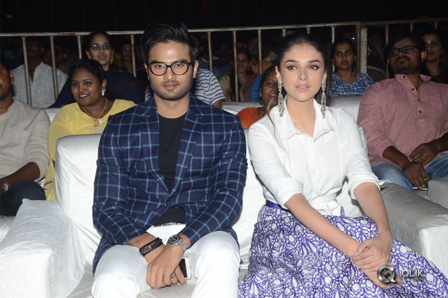 Sammohanam-Movie-Pre-Release-Event